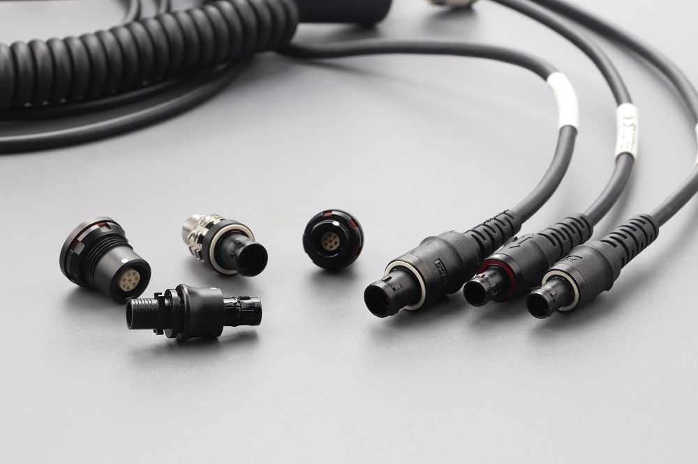 莫科连MOCO GXR系列防务连接器：专利硬核加持，重塑户外恶劣环境连接新标杆